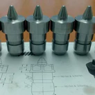 Tokareni probijači izrađeni od alatnog čelika 1.2379 preciznom CNC obradom